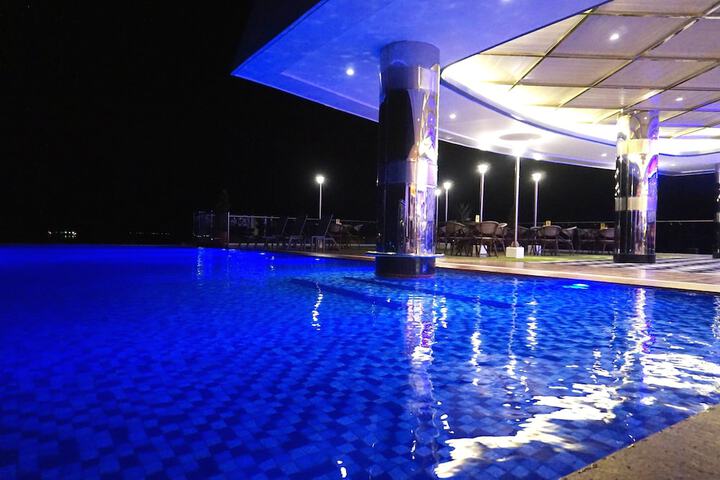 Pool 45 of 62
