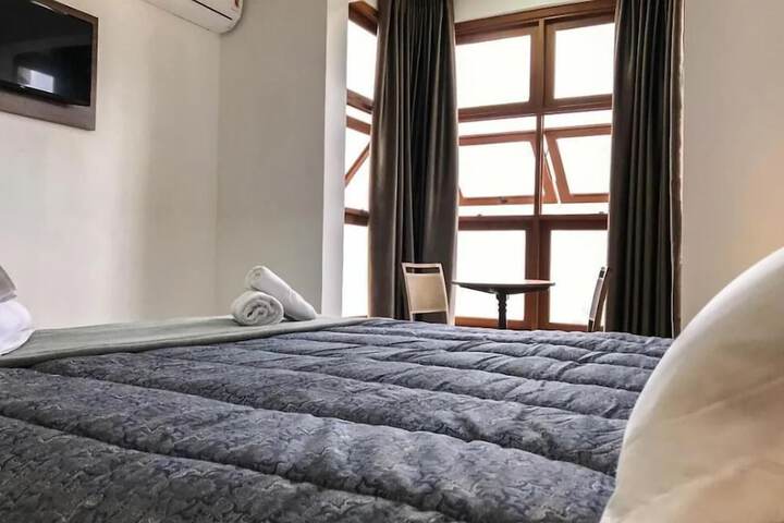 Room 2 of 43