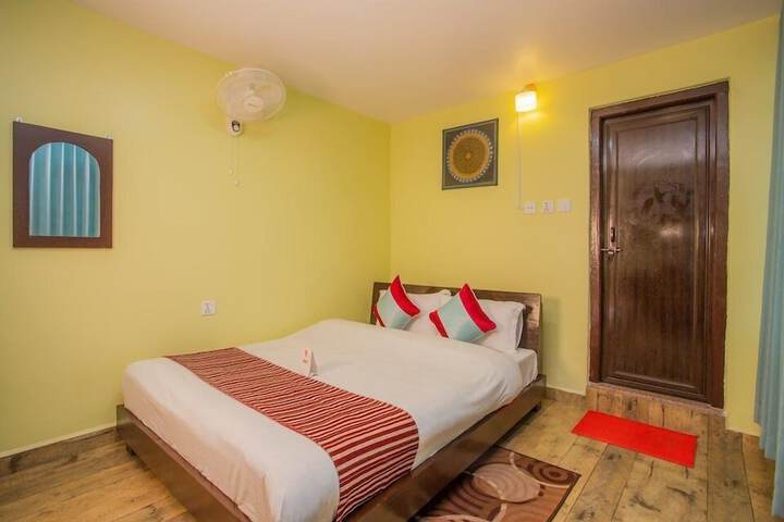 Room 12 of 30