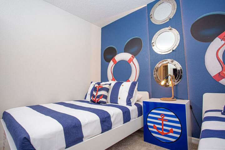 Room 10 of 79