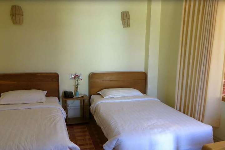 Room 3 of 78