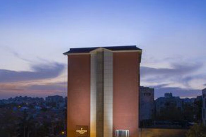 Hotel 7 of 45
