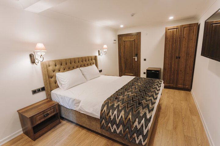 Room 7 of 29