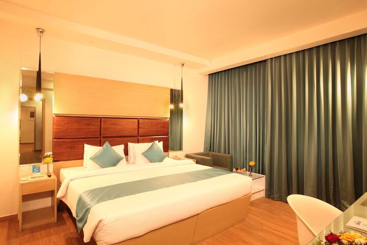 Room 8 of 49