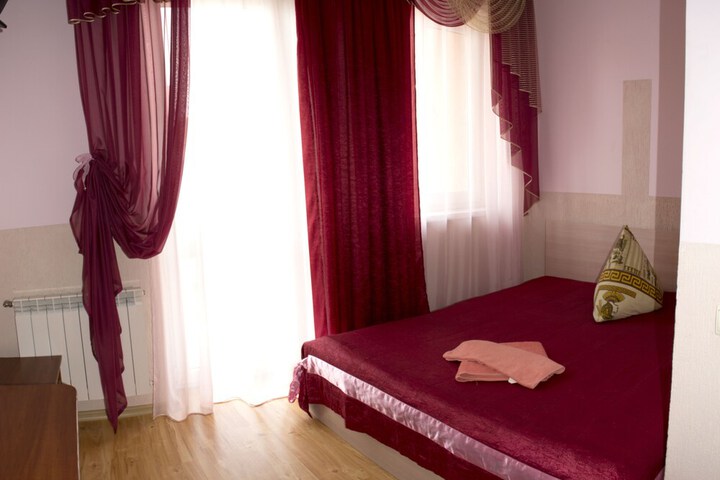 Room 4 of 60