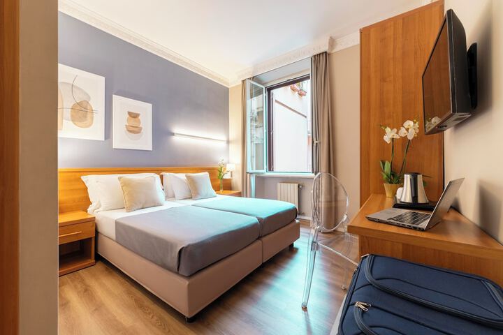 Room 4 of 21