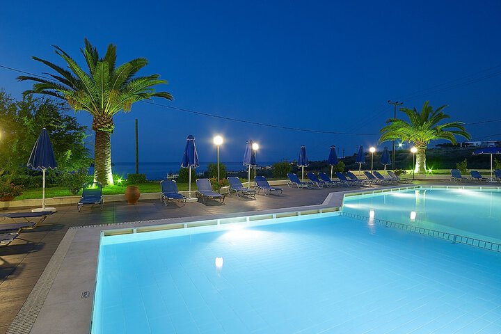 Pool 53 of 62