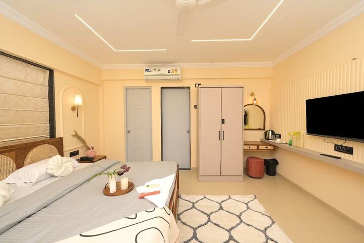 Room 8 of 22