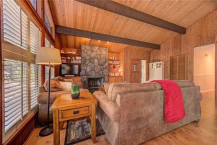 Room 2 of 14