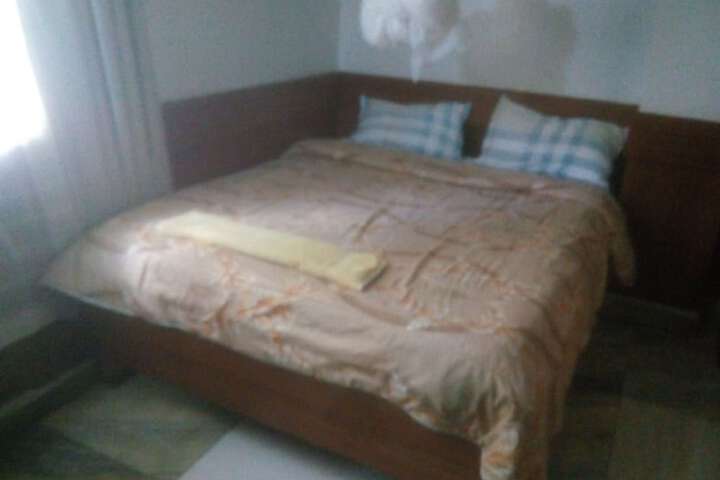 Room 7 of 20