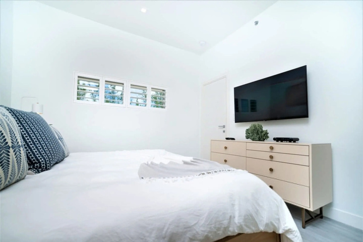 Room 5 of 22