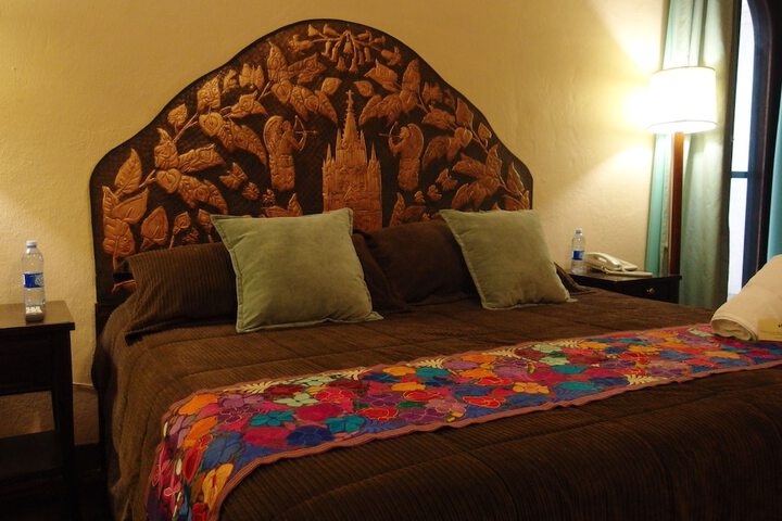 Room 5 of 20