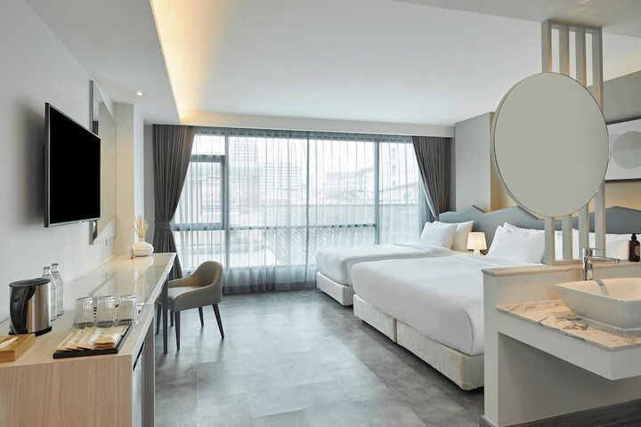 Room 17 of 61