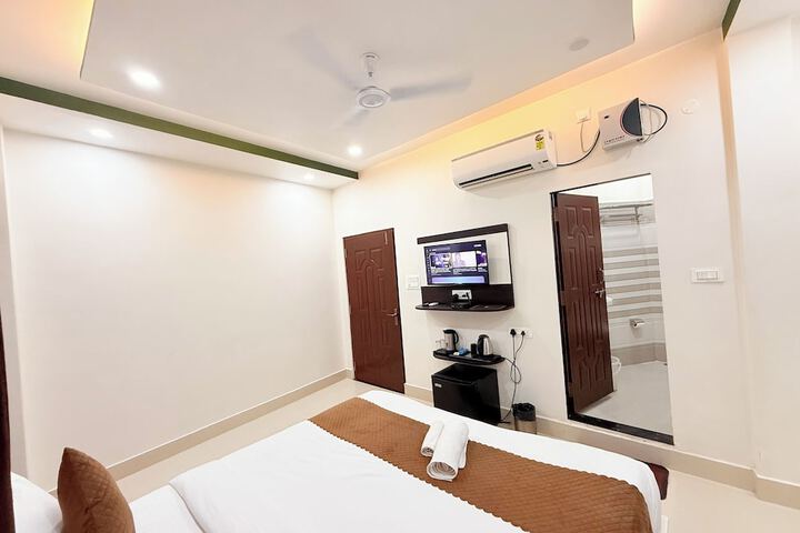 Room 15 of 67