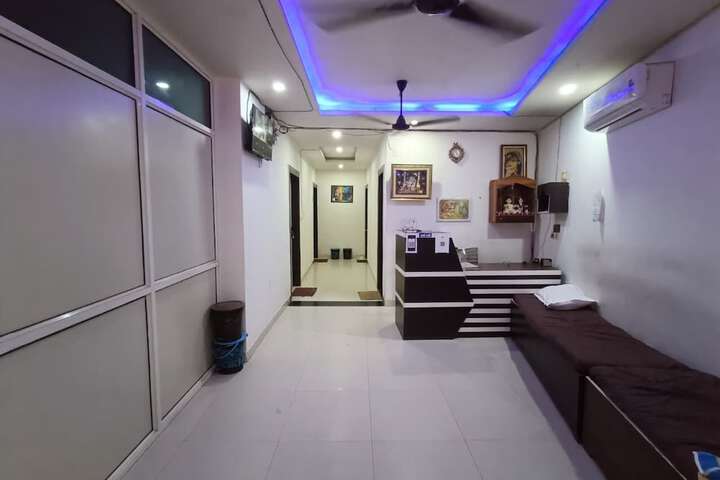 Hotel Shriji Nikunj