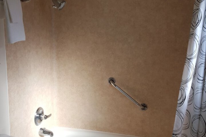 Room 15 of 26