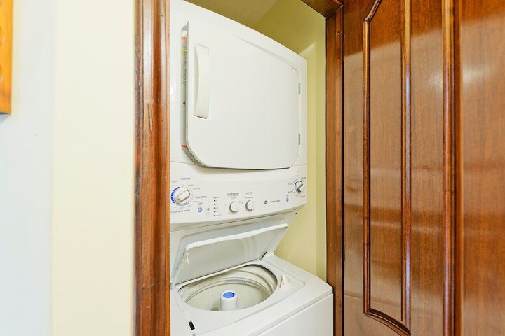Laundry 173 of 328