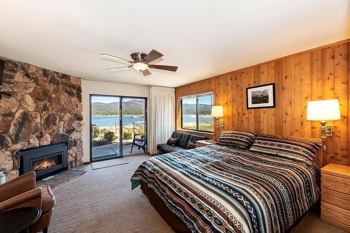 Room 4 of 22