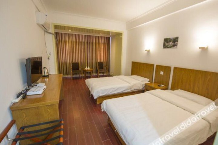 Liangyou Hotel