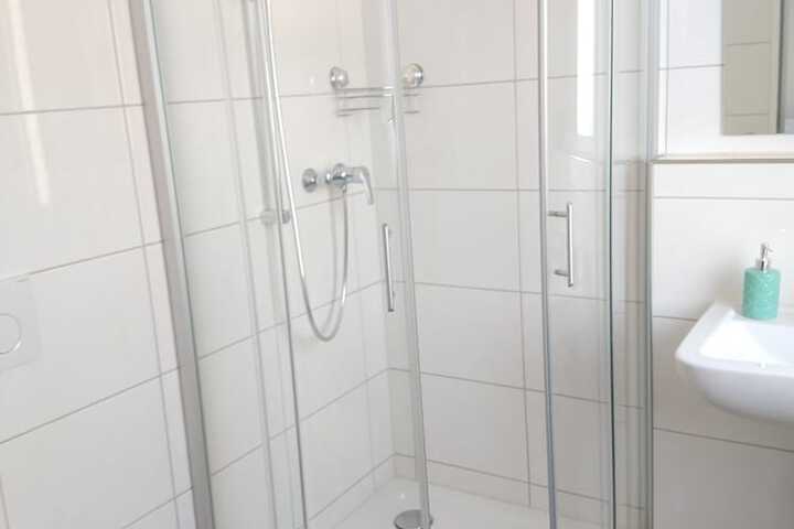 Room 10 of 15