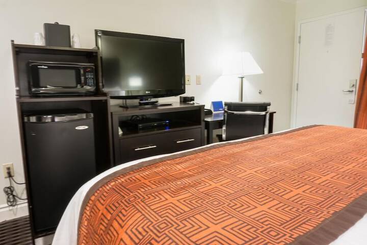 Room 4 of 29