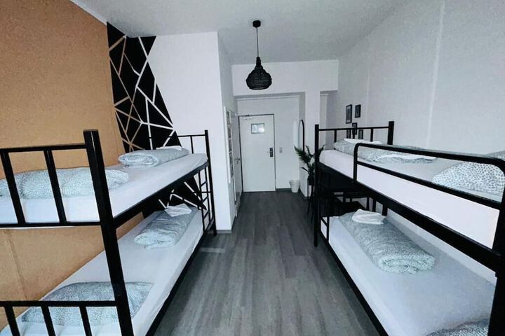 Room 37 of 150