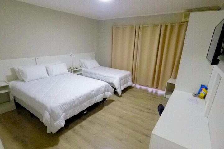Room 11 of 29