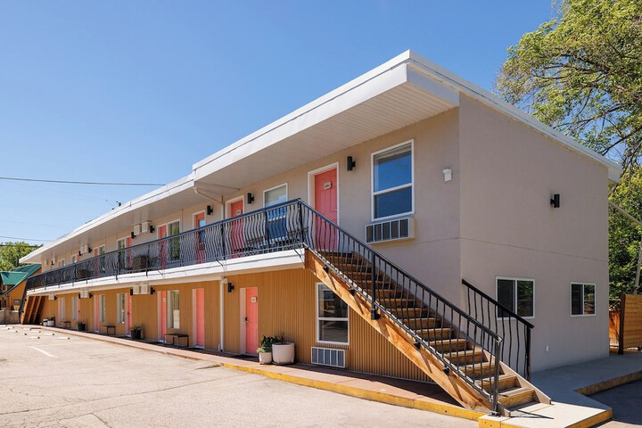 Hotel 89 of 90