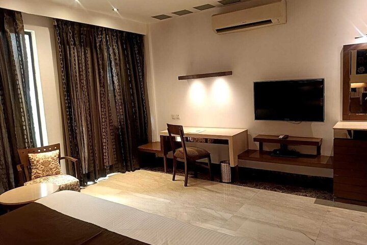 Room 12 of 54