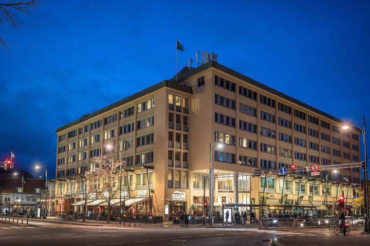 Hotel 69 of 72