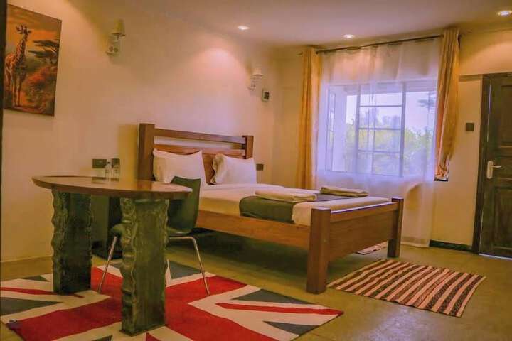 Room 15 of 21