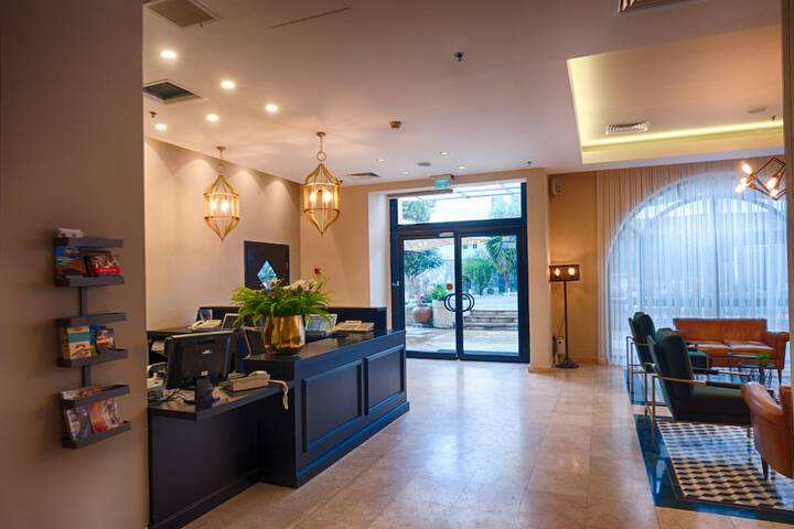 Reception hall