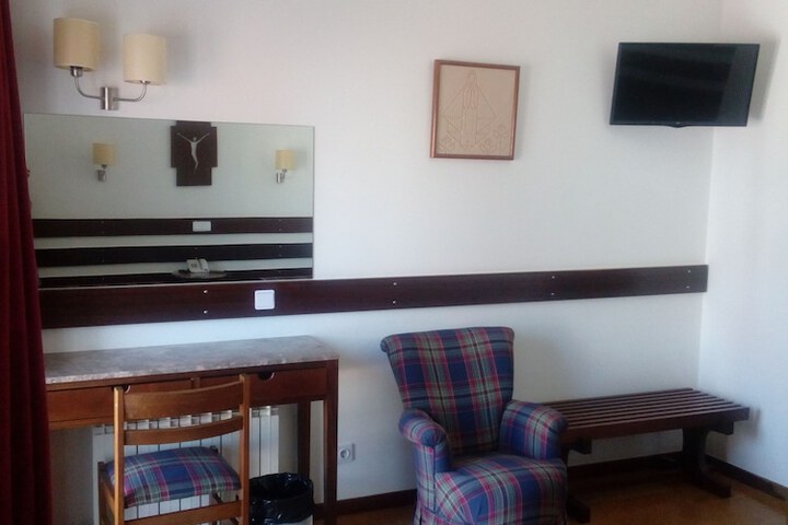 Room 15 of 64