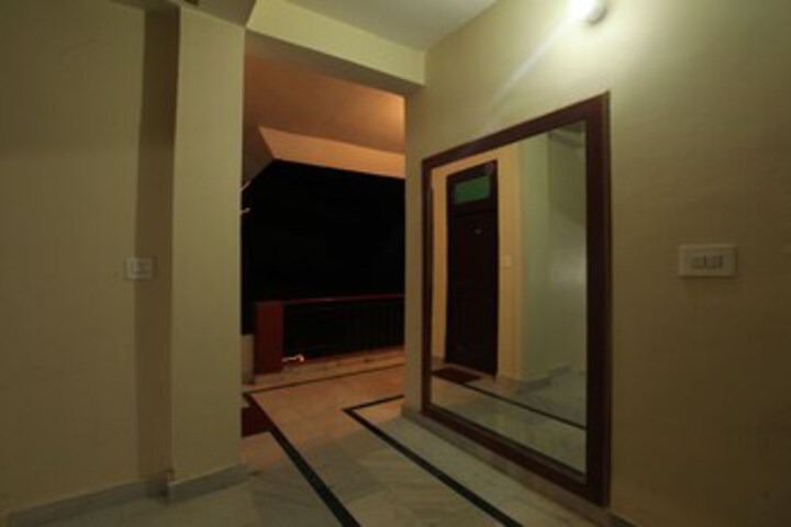 Hotel Interior 11 of 27