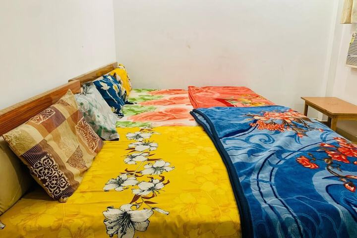 Room 3 of 20