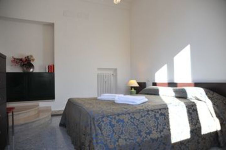 Room 21 of 110