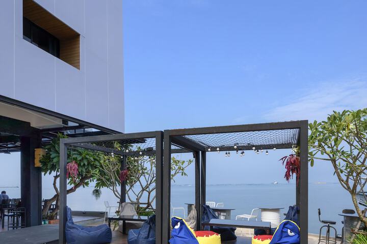 Terrace/Patio 68 of 77