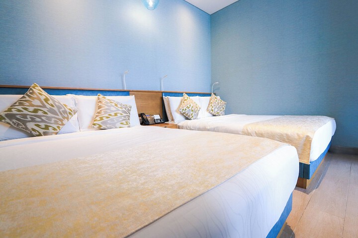 Room 105 of 204