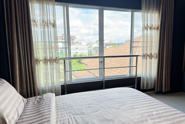 Room 56 of 95