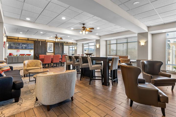 Hotel Lobby