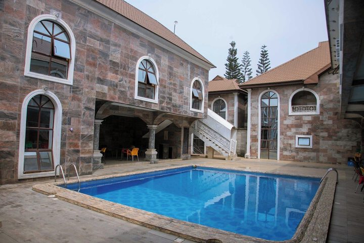 Pool 6 of 13
