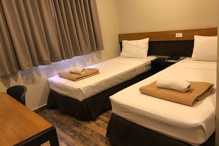 Room 16 of 41