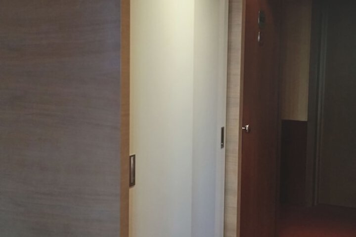Room 26 of 68