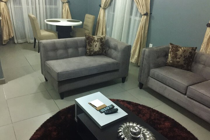 Room 30 of 43