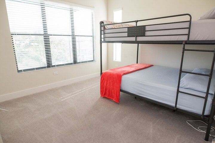 Room 3 of 42