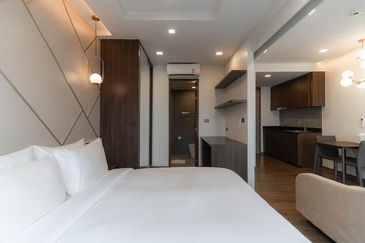 Room 14 of 151