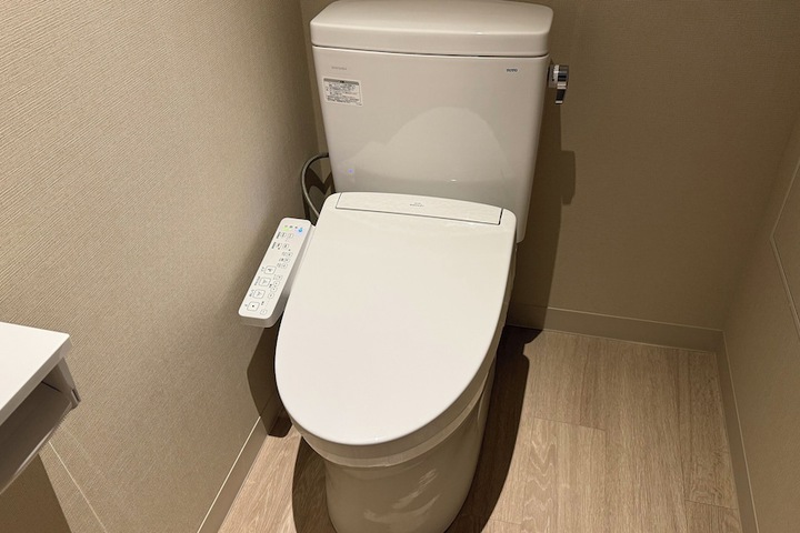 Room 63 of 99