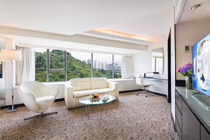 Room 55 of 106