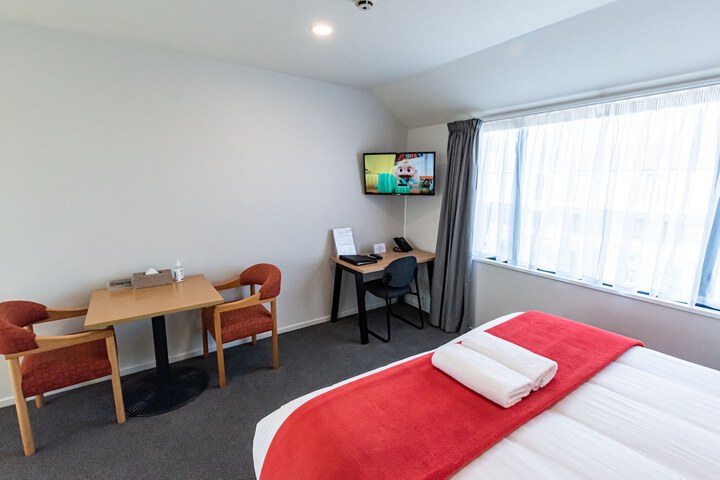 Room 15 of 46