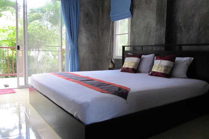 Room 6 of 50